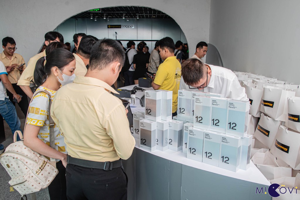 the-gioi-di-dong-oppo-reno12-series-5g-migovi-14