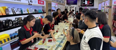 featured-200-khach-nhan-iphone-16-series-vn-a-minh-tuan-mobile-migovi