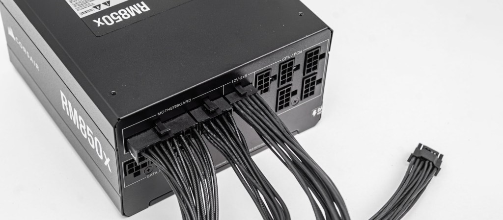 featured-danh-gia-corsair-rm850x-atx-3-1-review-migovi