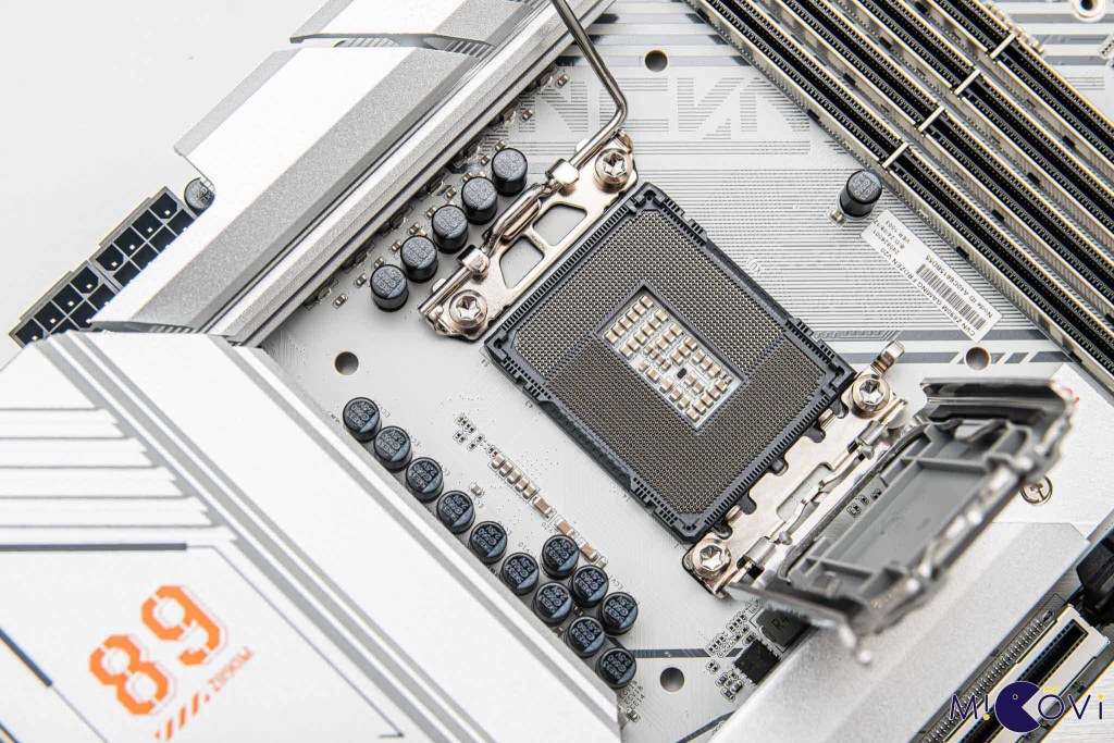 danh-gia-intel-core-ultra-5-245k-colorful-cvn-z890m-gaming-frozen-v20-review-migovi-16