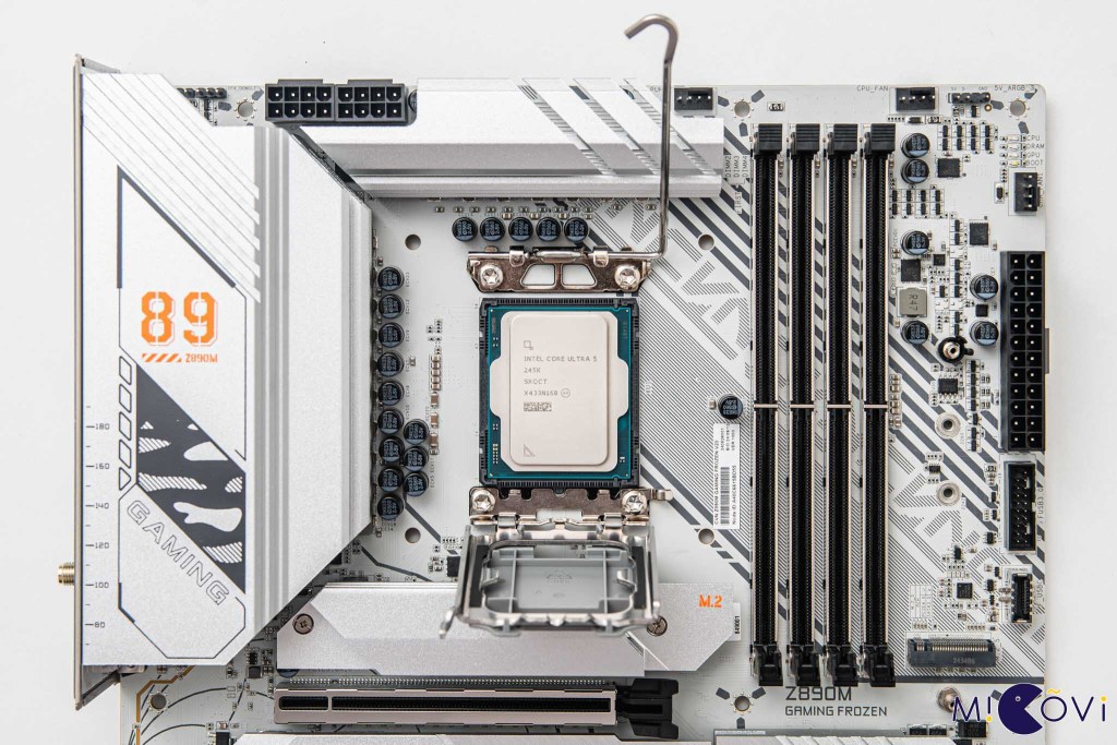 danh-gia-intel-core-ultra-5-245k-colorful-cvn-z890m-gaming-frozen-v20-review-migovi-18