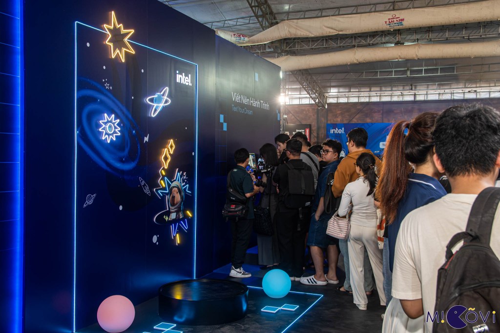 trien-lam-intel-aivolution-2024-migovi-18