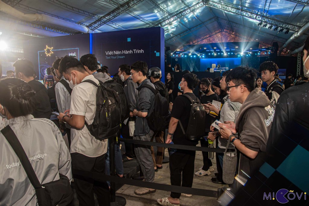trien-lam-intel-aivolution-2024-migovi-22