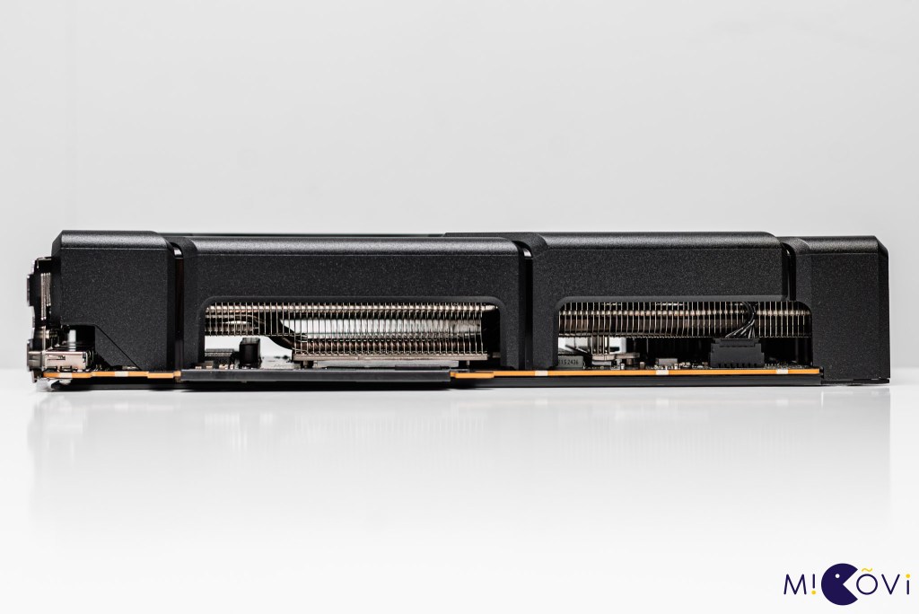 asus-dual-radeon-rx-7800-xt-oc-migovi-10