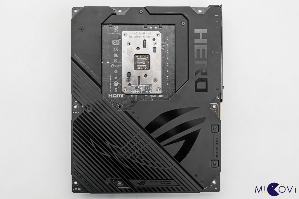 asus-rog-crosshair-x870e-hero-migovi-21