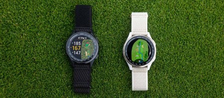 featured-garmin-approach-s50-golfer-gia-10990000-migovi