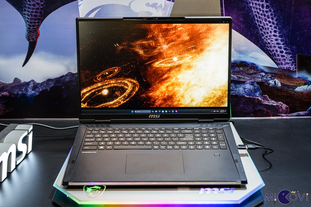 msi-gaming-laptop-rtx-50-series-titan-18-hx-dragon-migovi-12