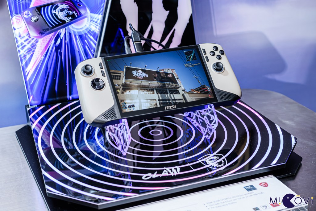 msi-gaming-laptop-rtx-50-series-titan-18-hx-dragon-migovi-2