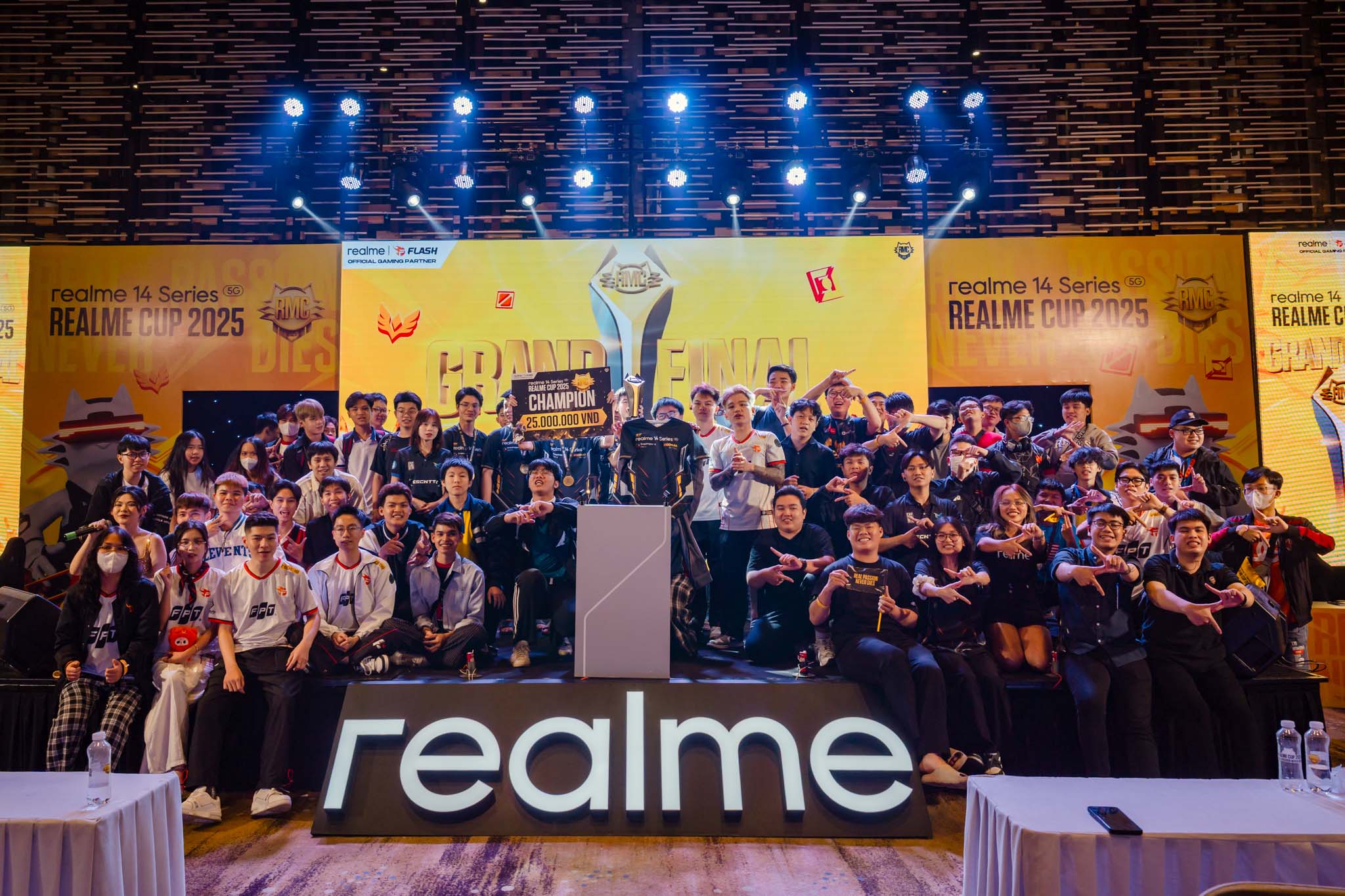 realme-cup-2025-final-eternity-aov-migovi