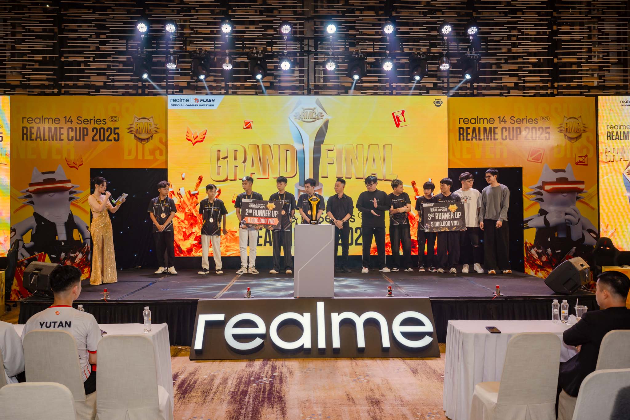 realme-cup-2025-final-eternity-aov-migovi
