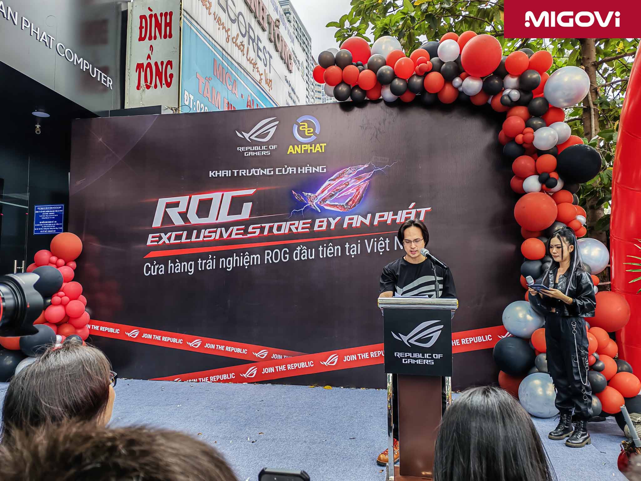 asus-rog-exclusive-store-anphatpc-migovi