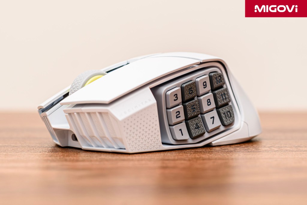 CORSAIR SCIMITAR ELITE WIRELESS SE ホワイト CORSAIR Scimitar Elite Wireless SE Gaming Mouse with 16