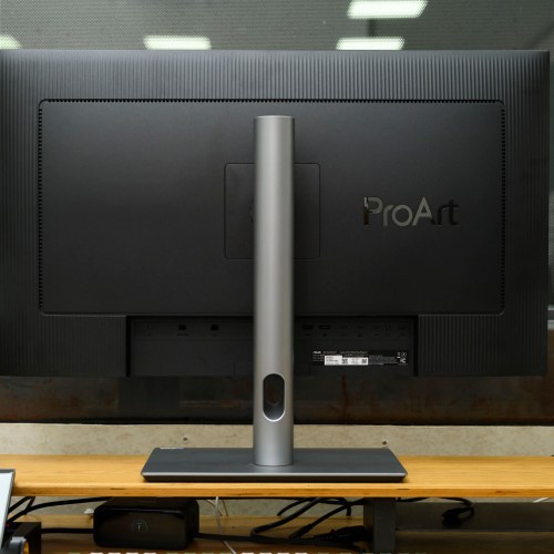 famous-gia-asus-proart-pa32qcv-6k-review-migovi