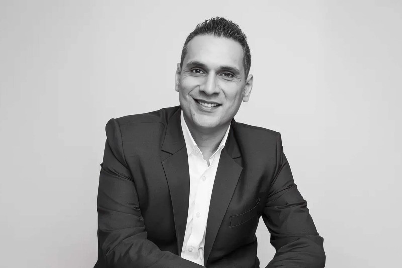 amd-sunny-gandhi-giam-doc-kenh-thuong-mai-apj-migovi