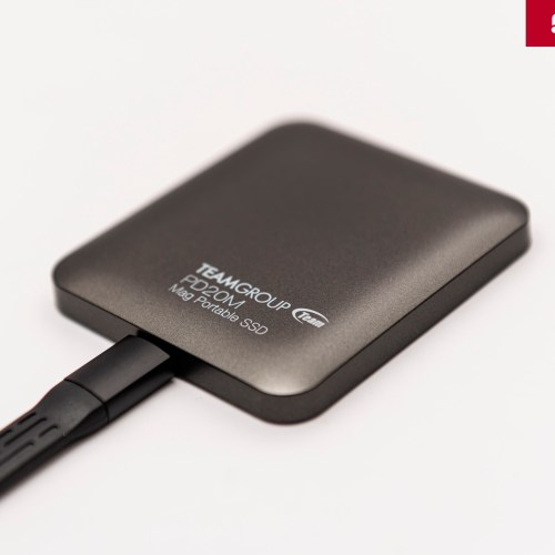 gia-teamgroup-pd20m-portable-ssd-1-tb-review-migovi