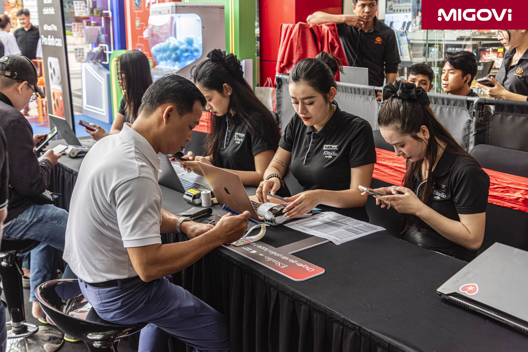 fpt-shop-f-studio-by-fpt-mo-ban-iphone-17-series-air-migovi