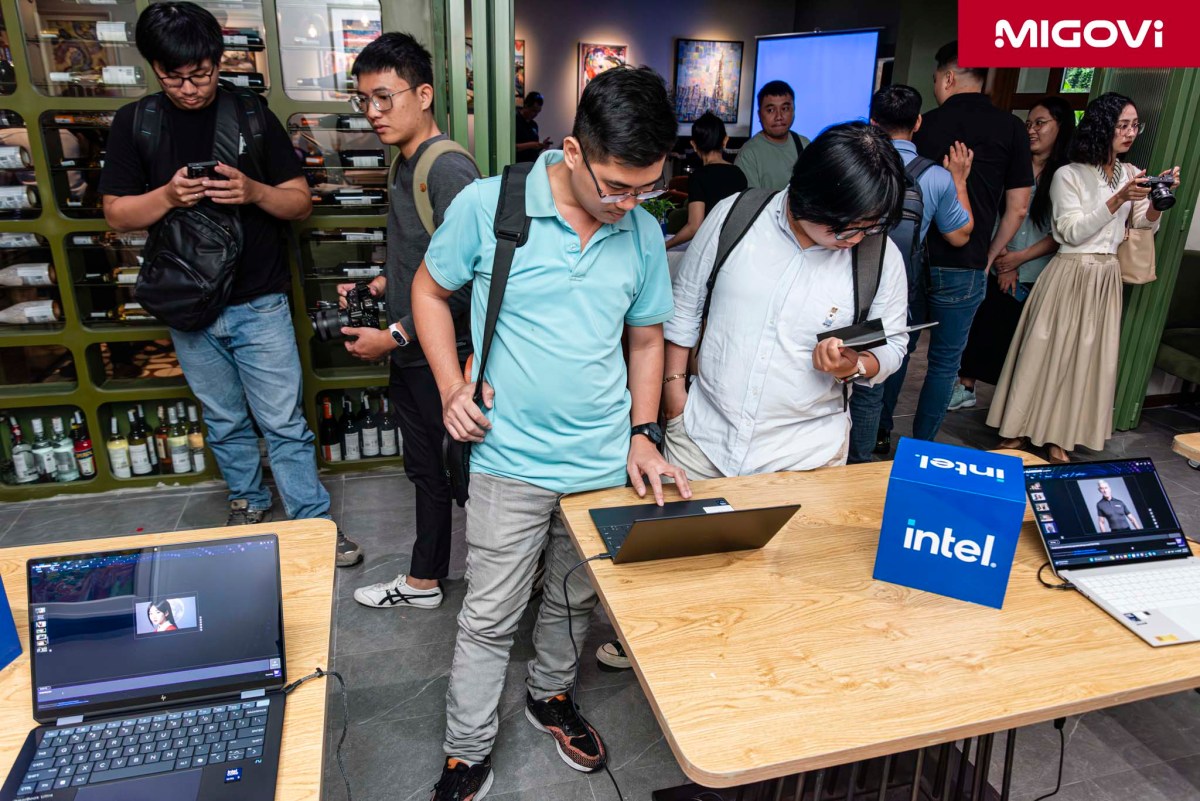 intel-ai-pc-core-ultra-200-migovi