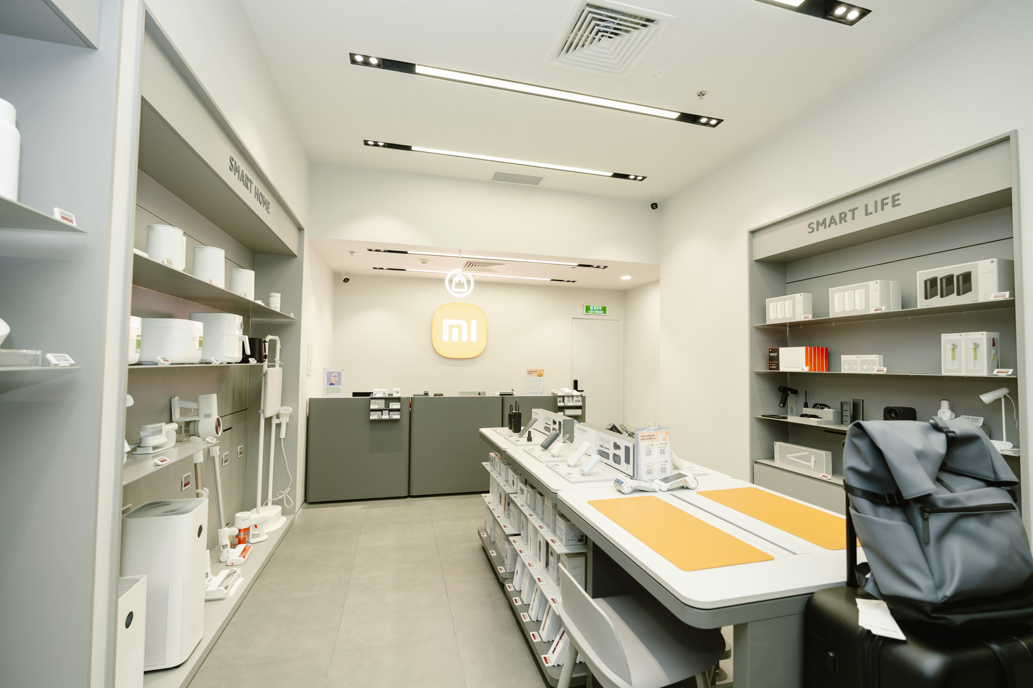 khai-truong-cua-hang-xiaomi-chinh-thuc-viet-nam-migovi