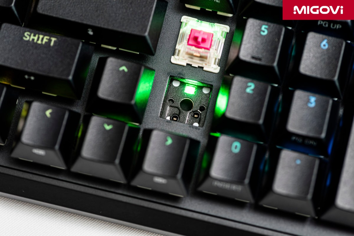 danh-gia-corsair-vanguard-96-review-migovi