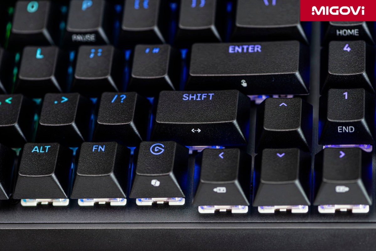 danh-gia-corsair-vanguard-96-review-migovi