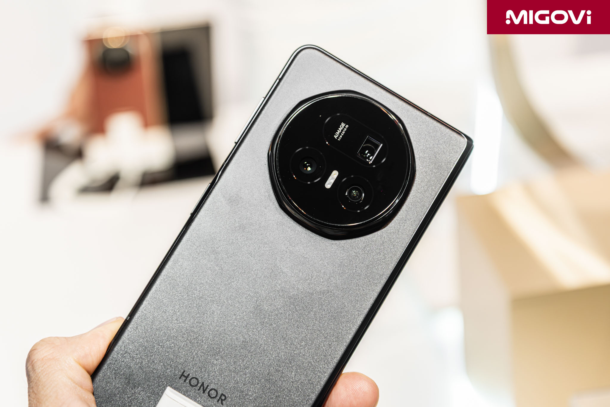 honor-magic-v5-gia-44990000-migovi