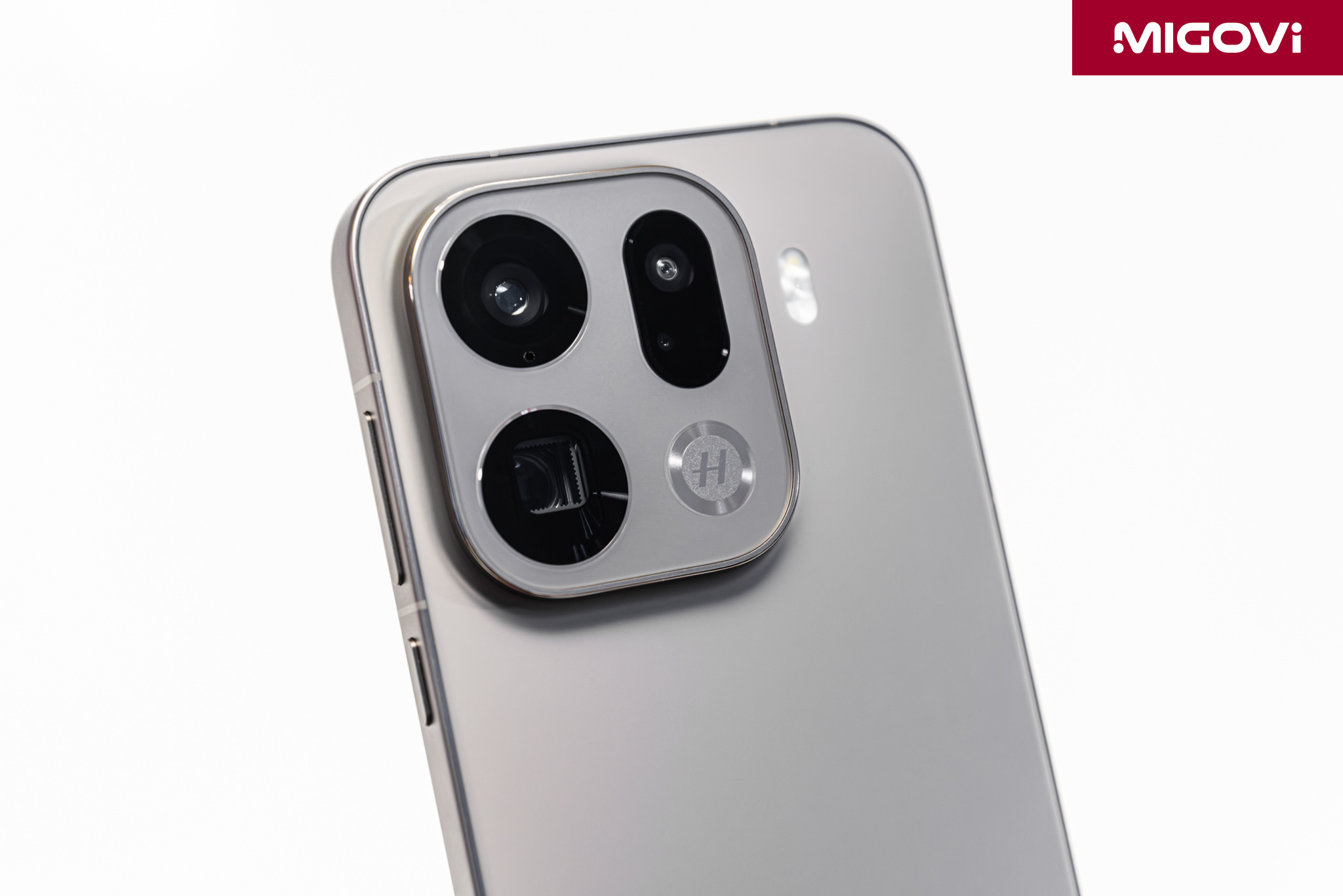 oppo-find-x9-pro-gia-22990000-migovi