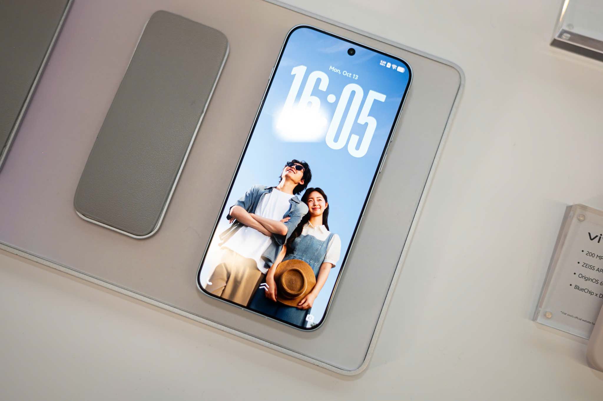 vivo-x300-series-viet-nam-11-2025-migovi