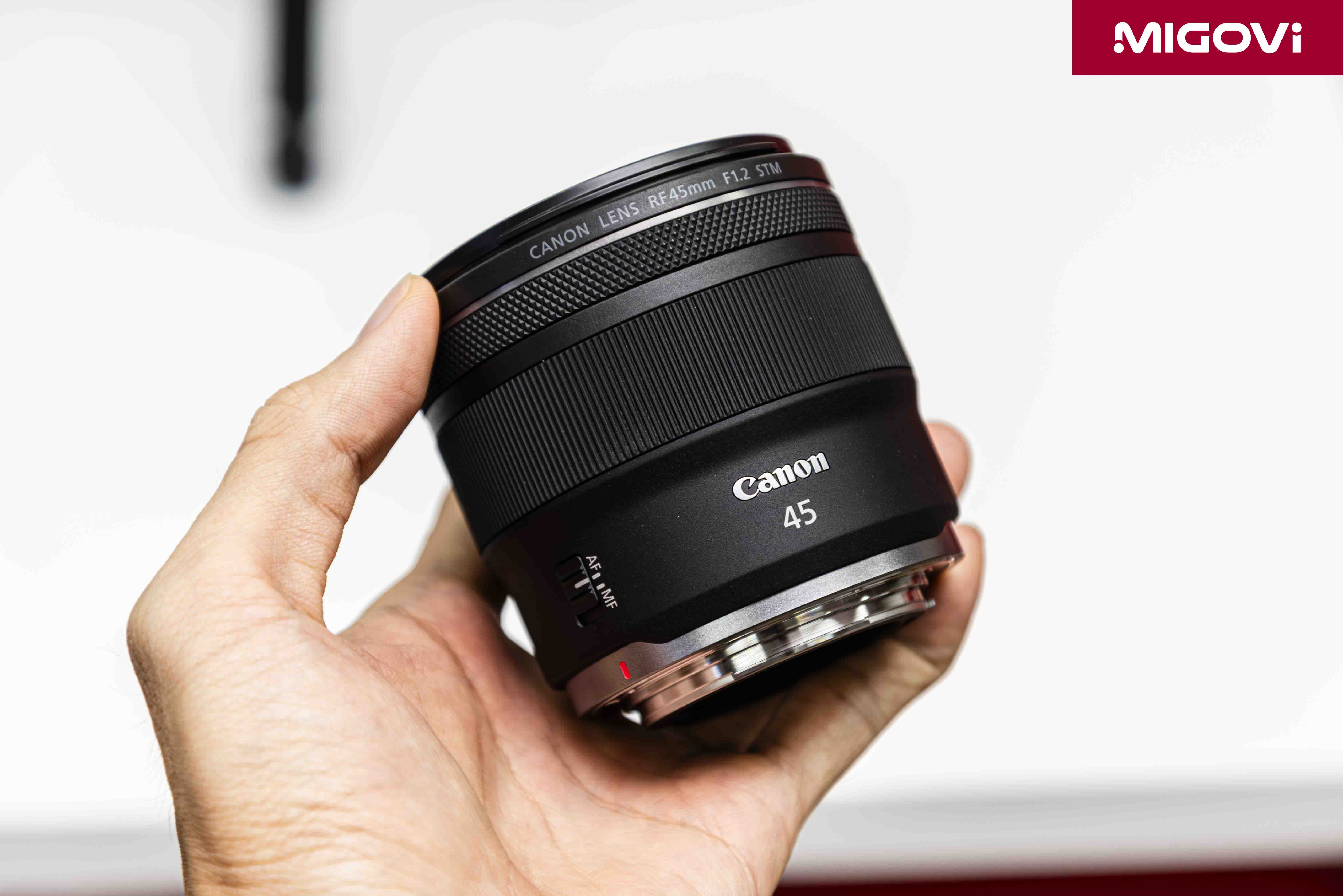 canon-eos-r6-mark-iii-gia-71830000-migovi