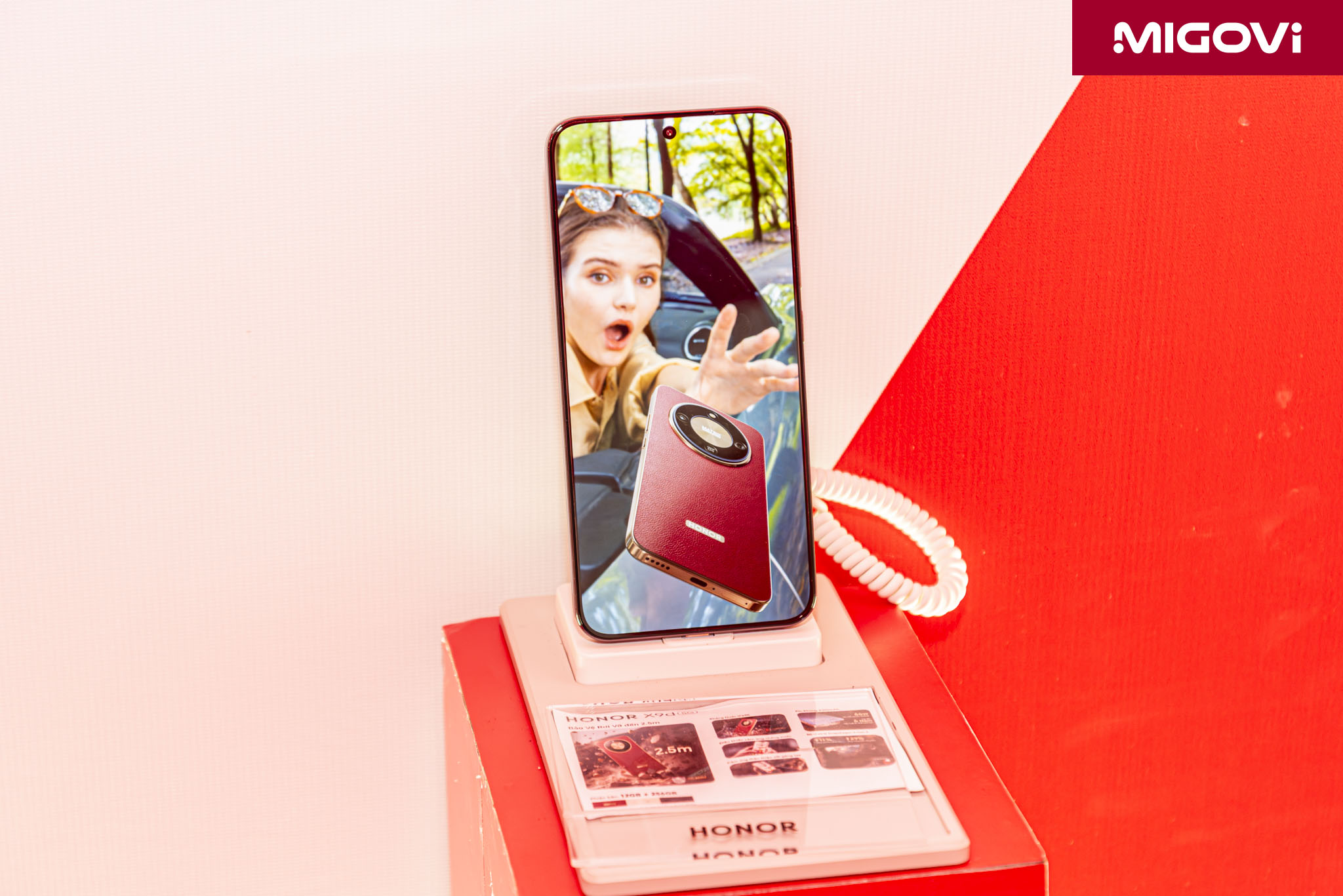 honor-x9d-5g-ai-ben-bat-bai-gia-9990000-migovi