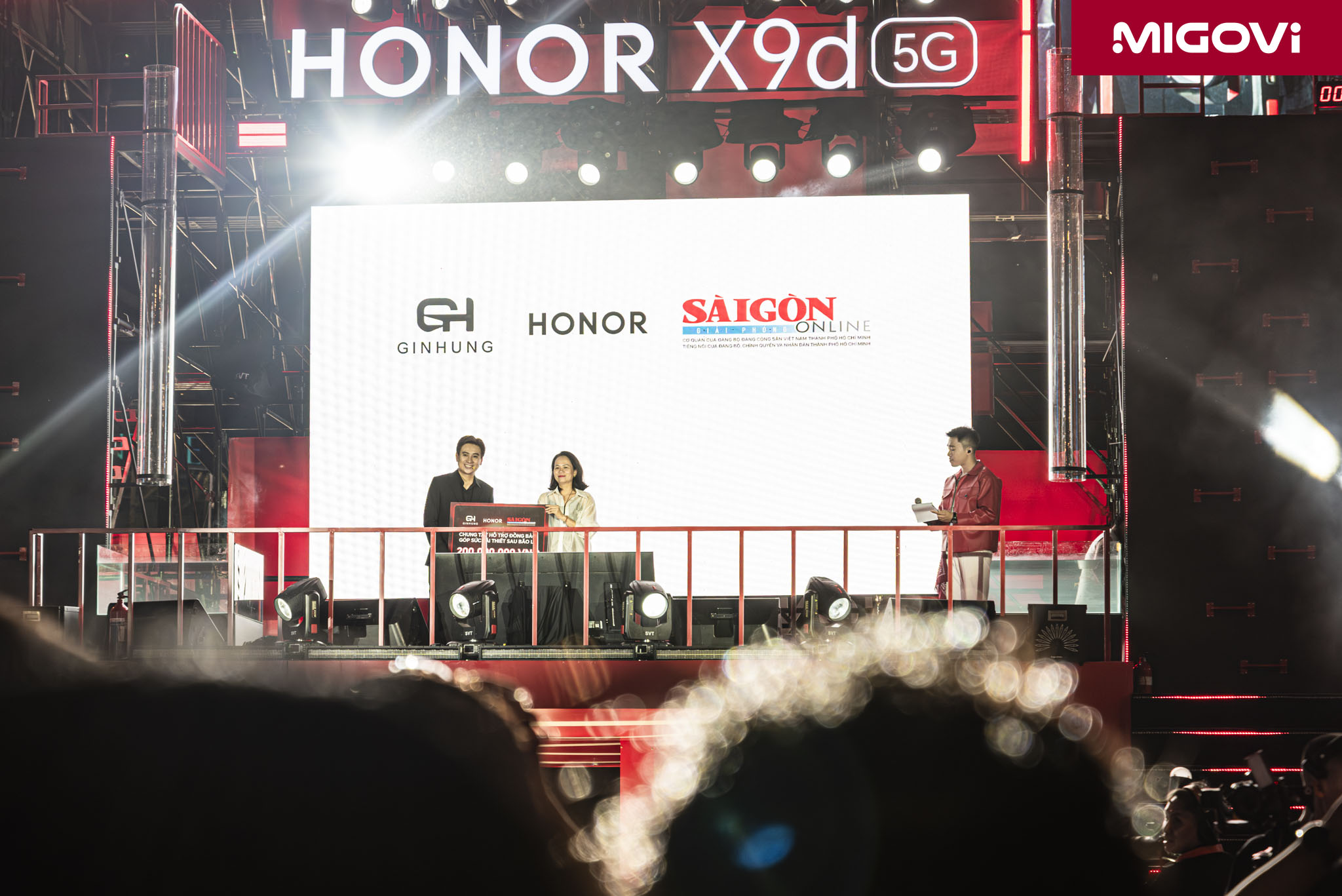 honor-x9d-5g-ai-ben-bat-bai-gia-9990000-migovi