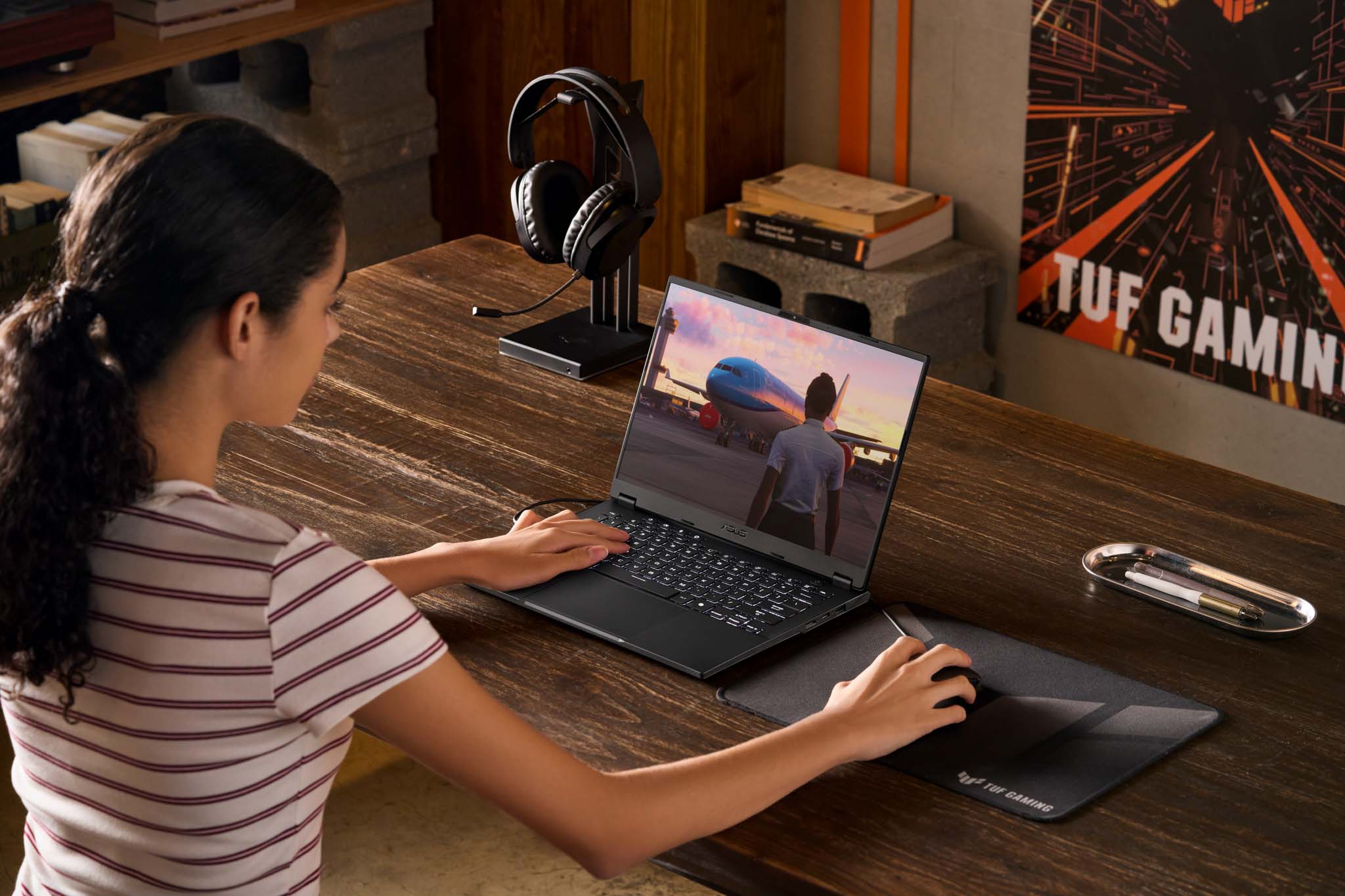 Asus Ces 2026 Edge Ai Ugen300 15