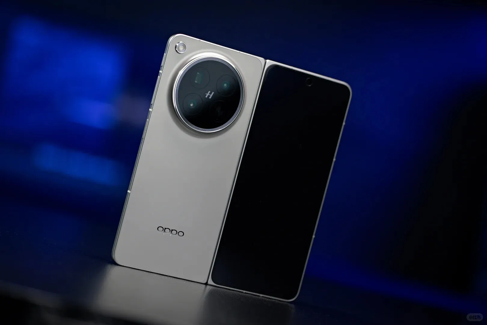 Oppo Find N6 Gia 64990000 Titanium
