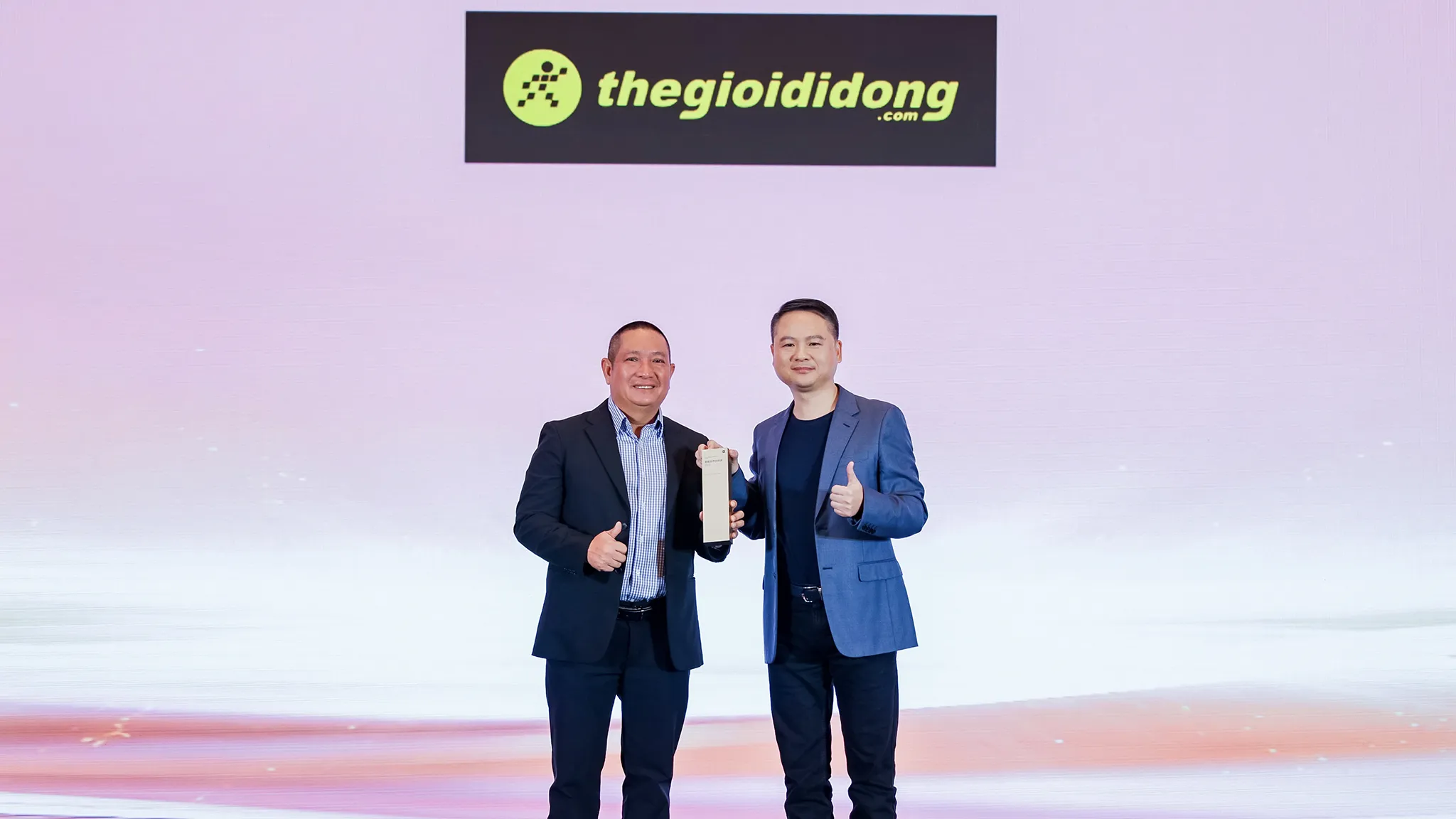 The Gioi Di Dong Flagship Sales Achievement Award 2025