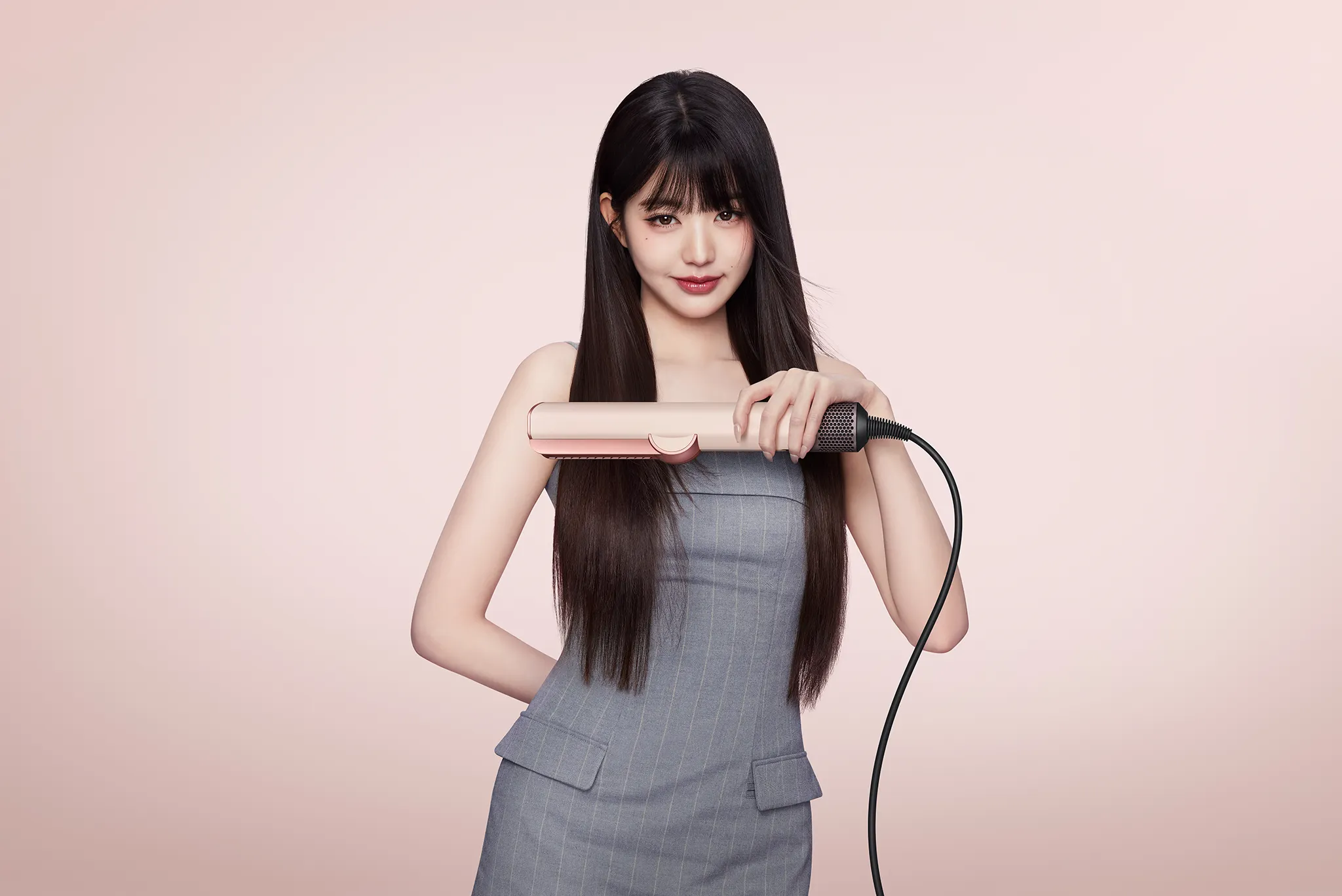 Dyson Jang Won Young Ive Airstrait