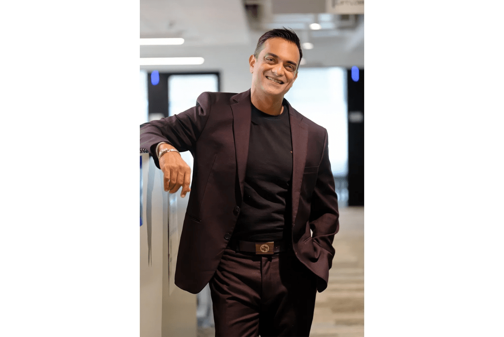 Featured Intel Santhosh Viswanathan Apj Vp Md