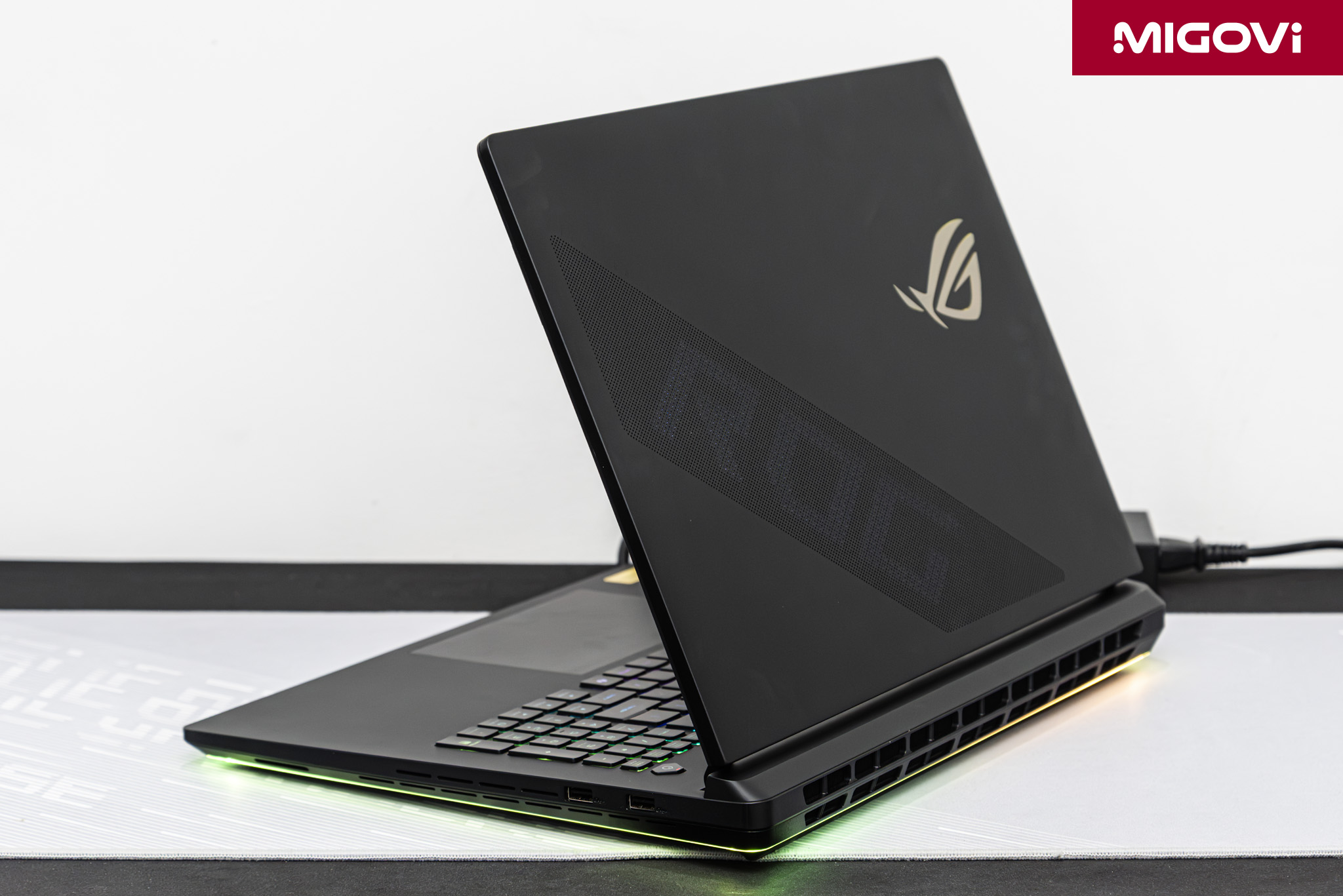 Asus Rog Strix Scar 18 2026 Gia 179990000 Migovi 14