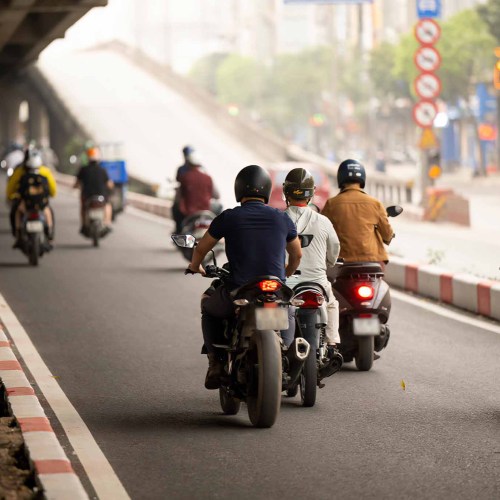 Giải mã khoảnh khắc một phần giây khi bóp thắng gấp và vai trò của ABS