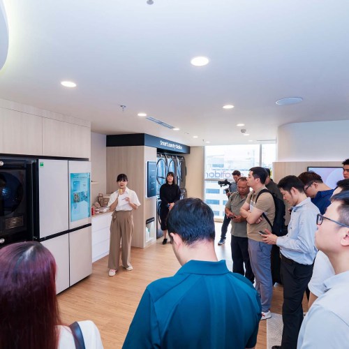 Samsung ra mắt thiết bị gia dụng và giải pháp doanh nghiệp tích hợp AI tại Hà Nội